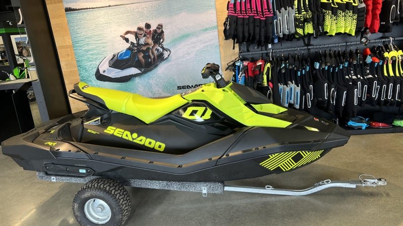 2023 SeaDoo Spark Trixx 2 UP SAVE $2000 ON ACCESSORIES OR 2.99% FINANCE 