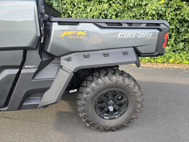 2023 Can-Am Defender HD10 Limited 