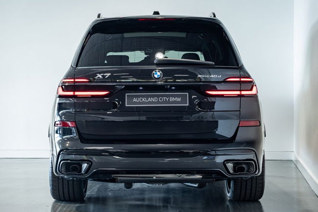 2025 BMW X7 xDrive40d MSport Pro + Connoisseur package