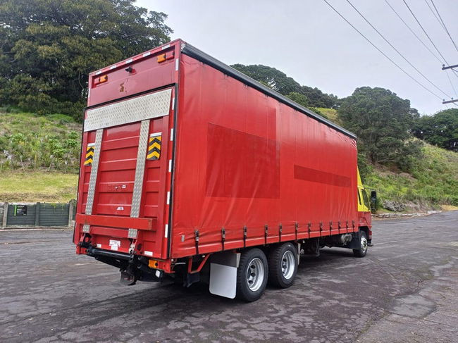 2015 Mitsubishi Fighter 12 Month Unlimited KM Mech Warranty