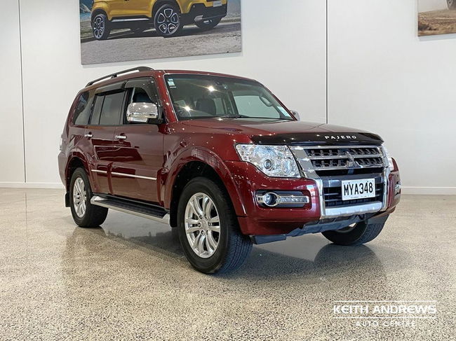 2020 Mitsubishi Pajero Exceed