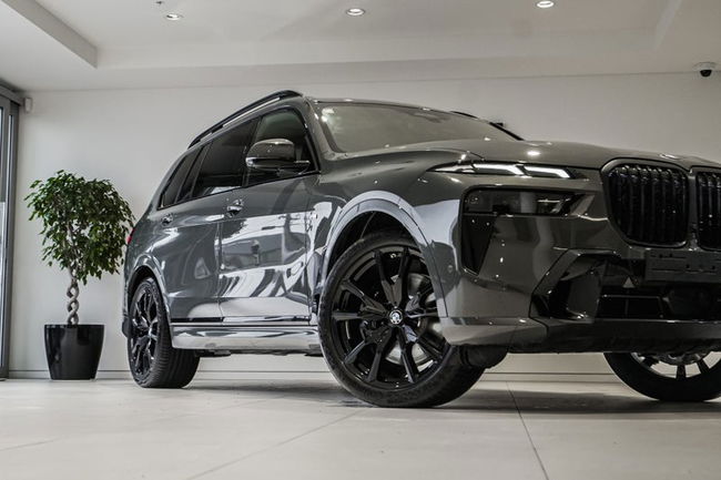2025 BMW X7 xDrive40d
