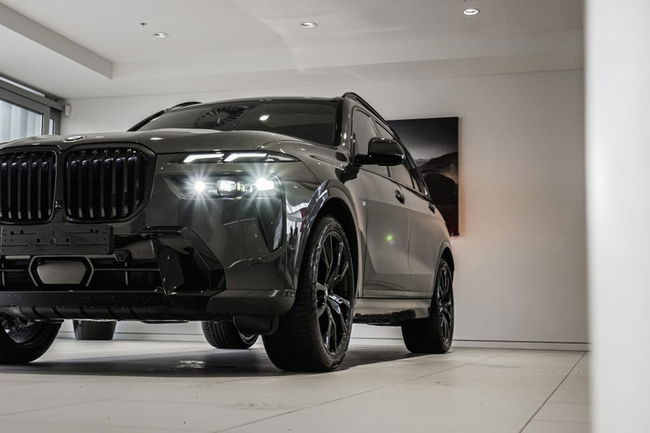 2025 BMW X7 xDrive40d