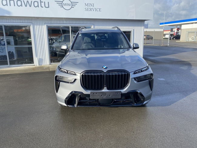 2025 BMW X7 xDrive 40D - Actual photos coming