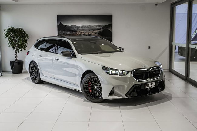2025 BMW M5 Touring