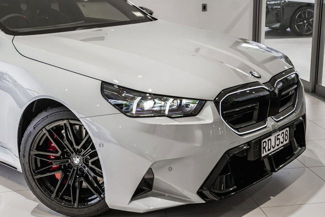 2025 BMW M5 Touring