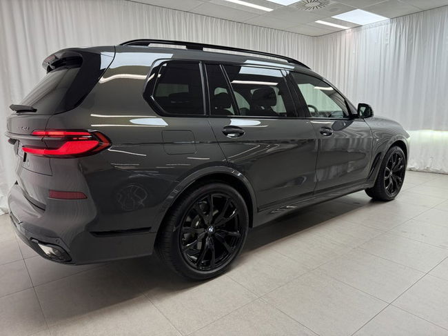 2025 BMW X7 X7 xDrive40d - Connoisseur and M Sport Pro