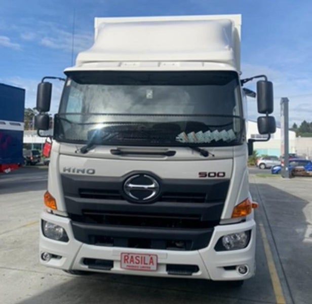 2022 Hino FG Automatic / 280 HP