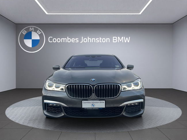 2016 BMW 750i M-Sport