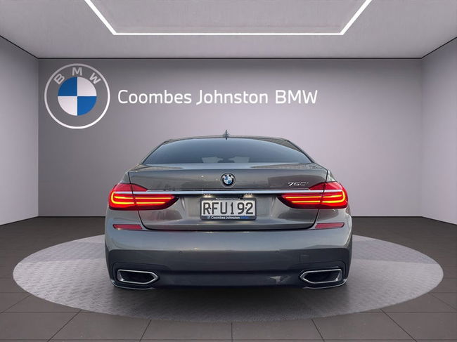 2016 BMW 750i M-Sport