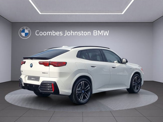 2025 BMW iX2 eDrive 20
